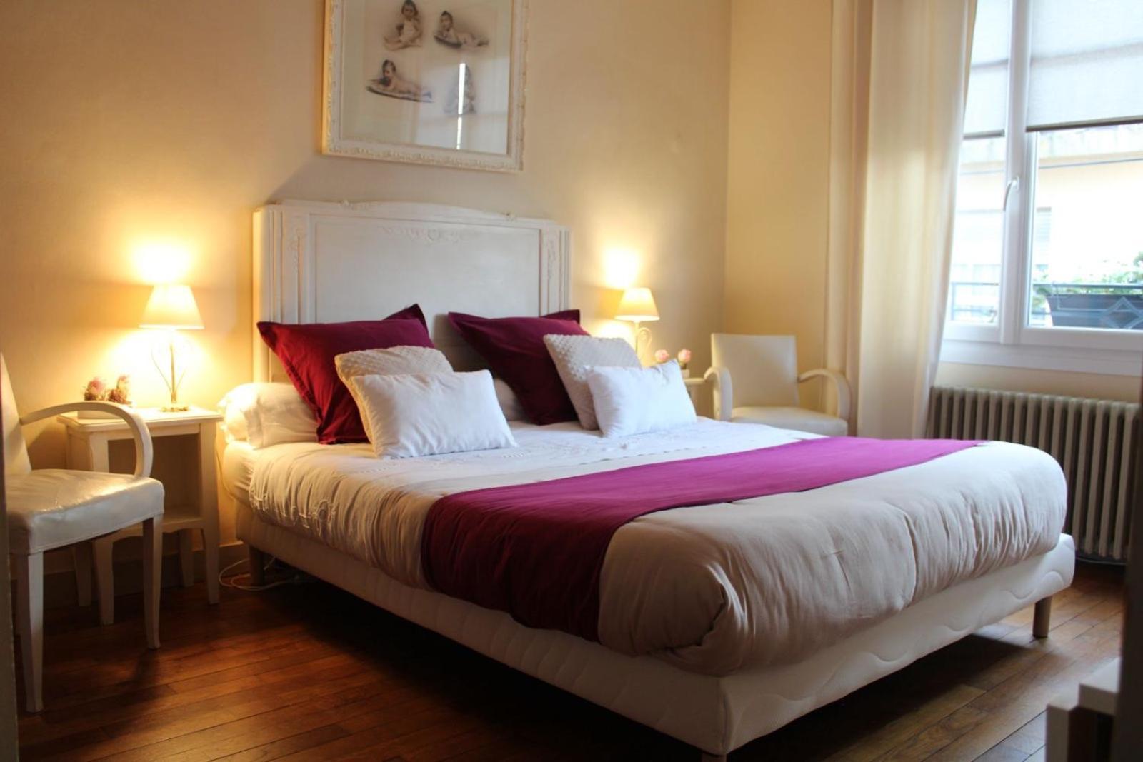 Bed and Breakfast Chez Patou Laval  Zewnętrze zdjęcie